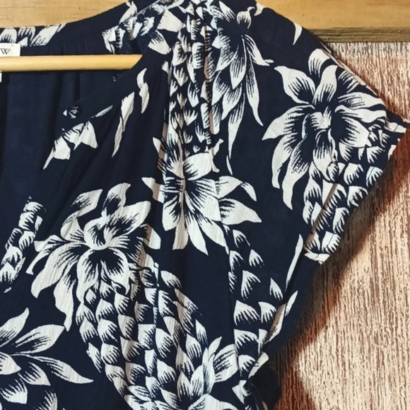 J Crew Navy Novelty Pineapple Print Pullover Pockets Covered Button 6 - Picture 6 of 13